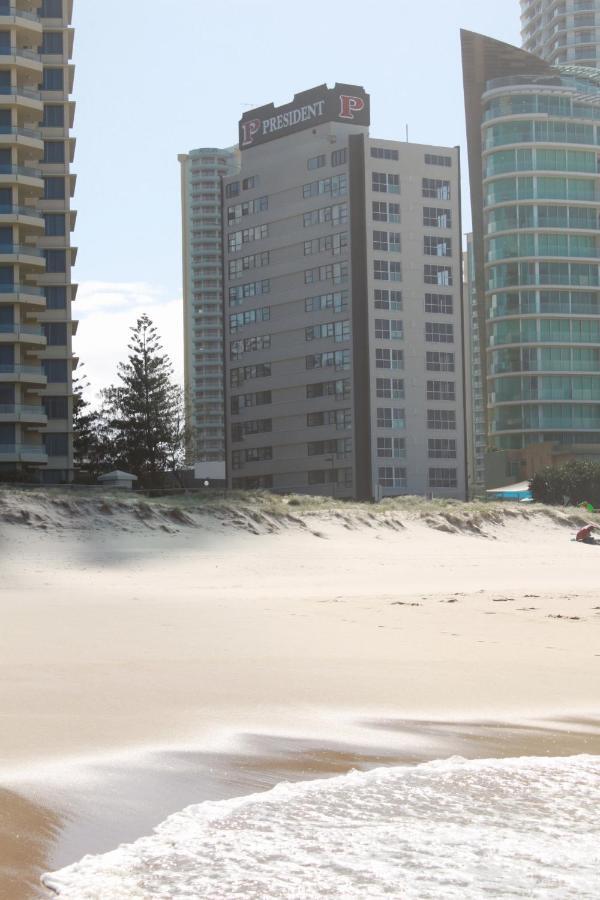 President Holiday Apartments - Absolute Beachfront Gold Coast Exterior photo